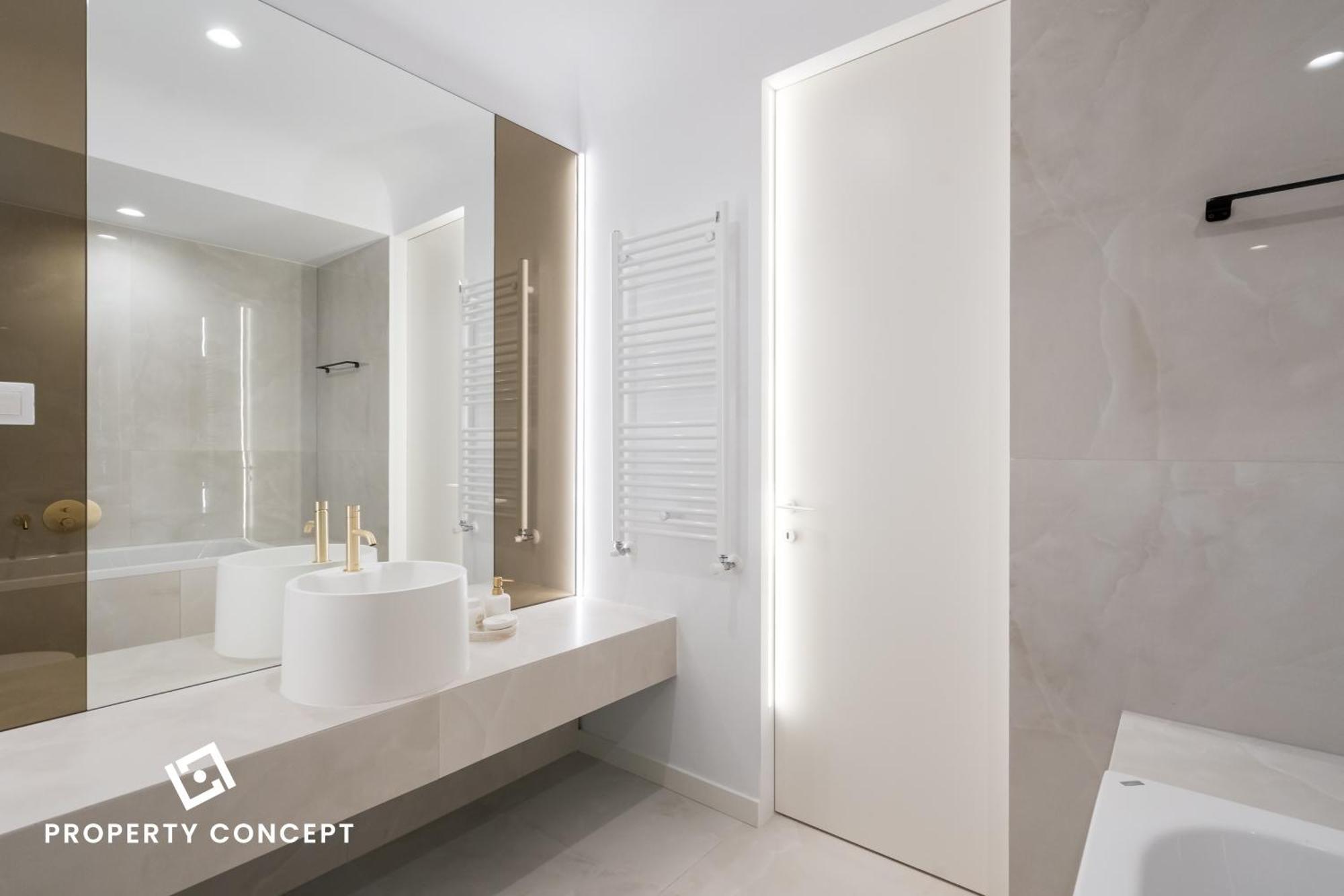 Cortina Concept 128 Apartment *